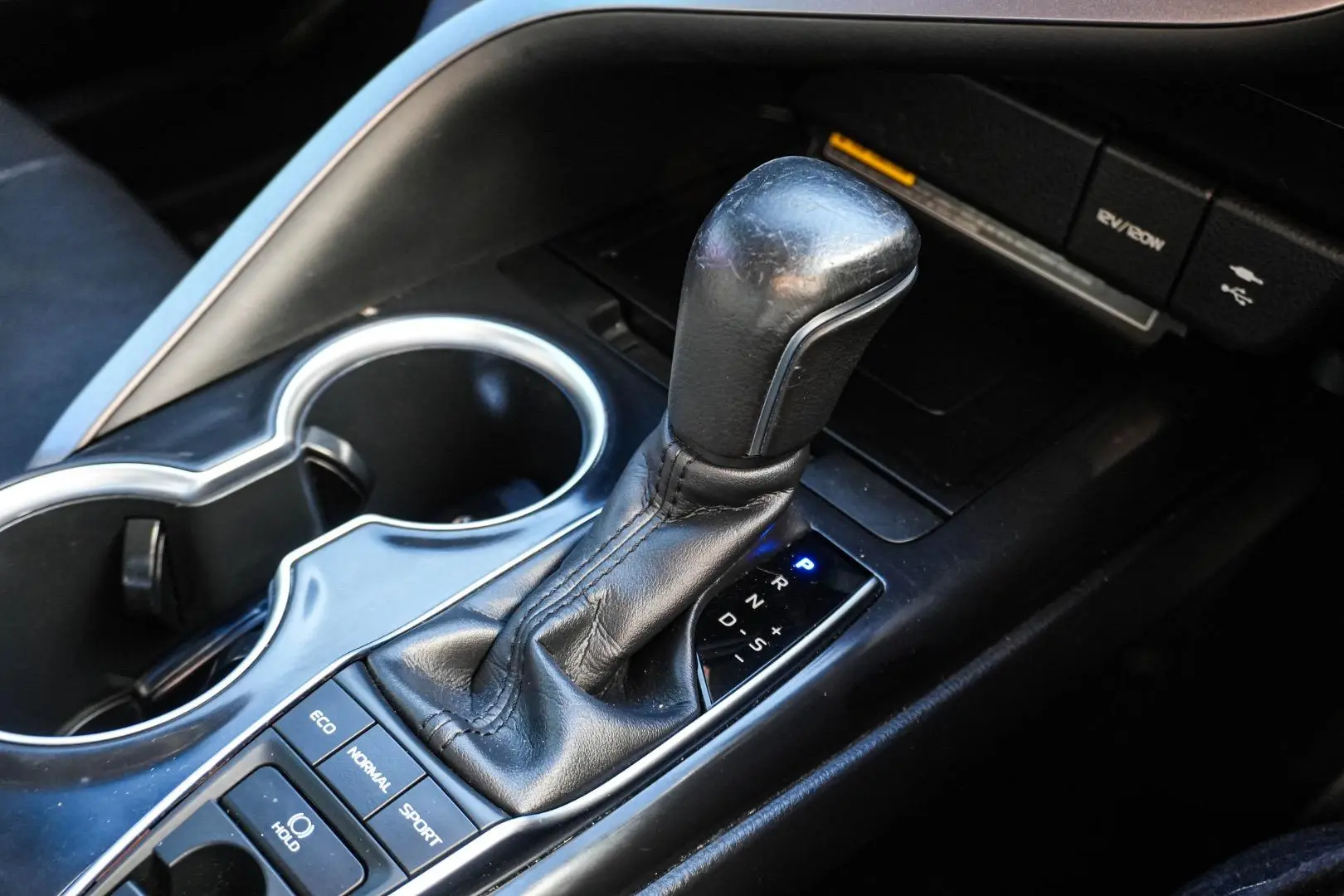 2019 Toyota Camry Gallery Image 18