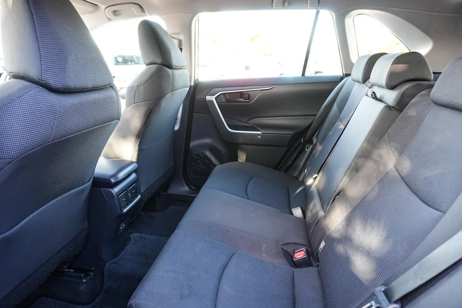 2024 Toyota RAV4 Gallery Image 8