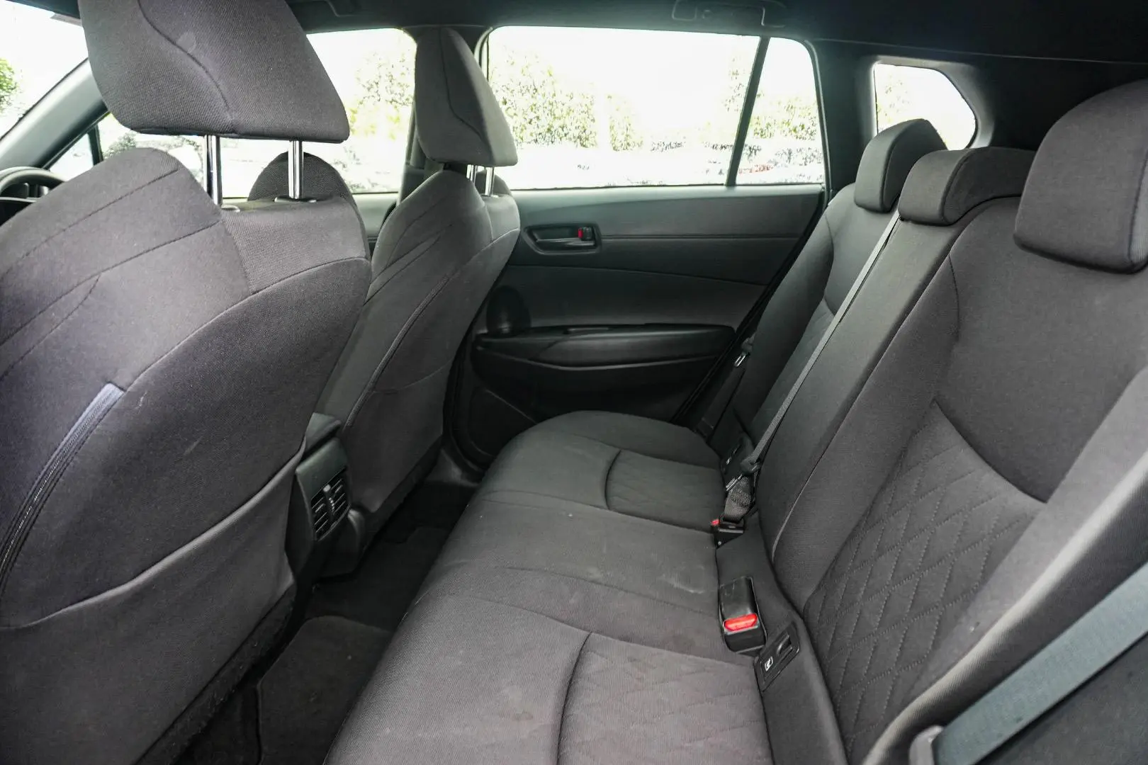 2023 Toyota Corolla Cross Gallery Image 12