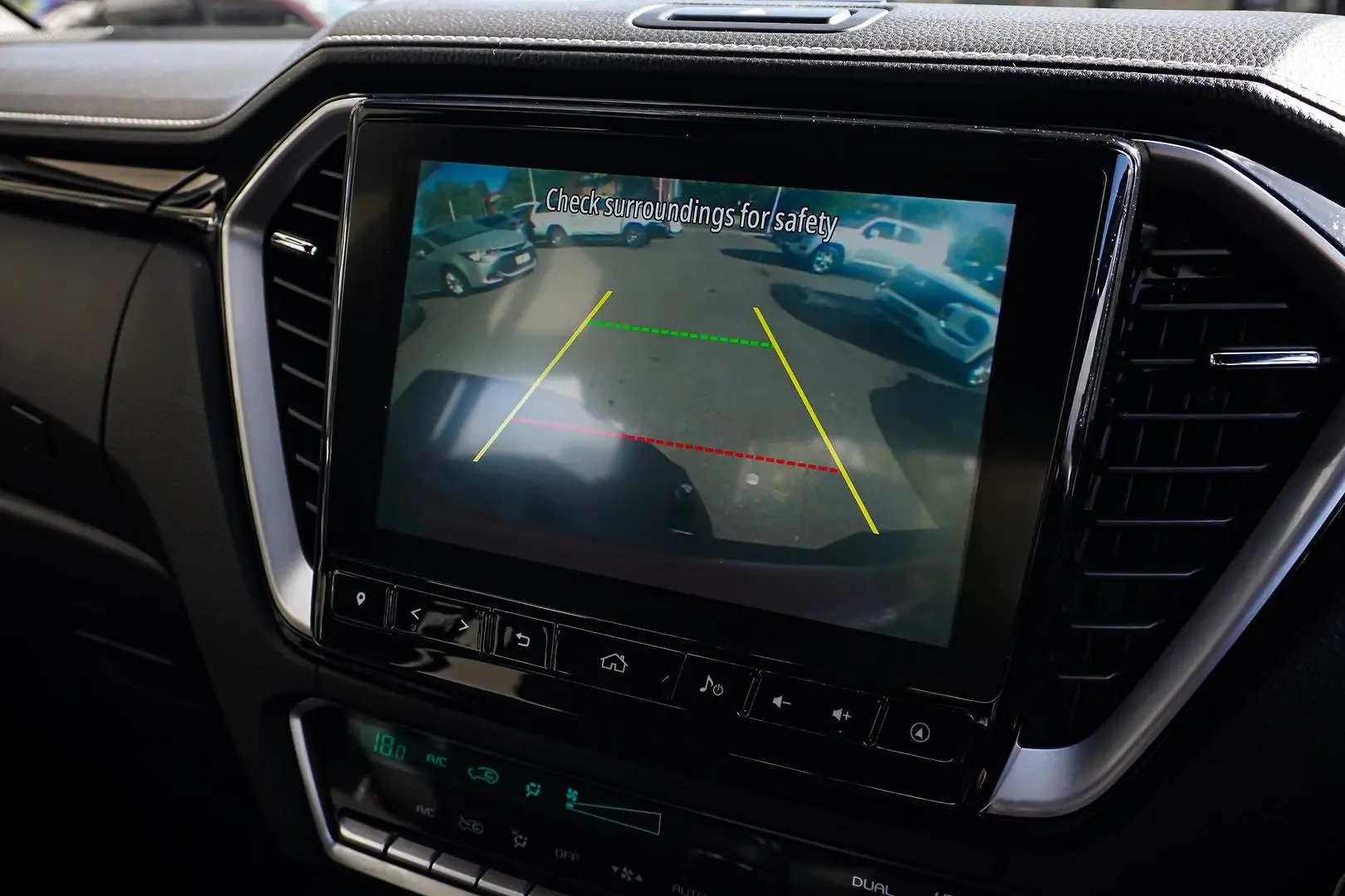 2021 Isuzu D-MAX Gallery Image 23