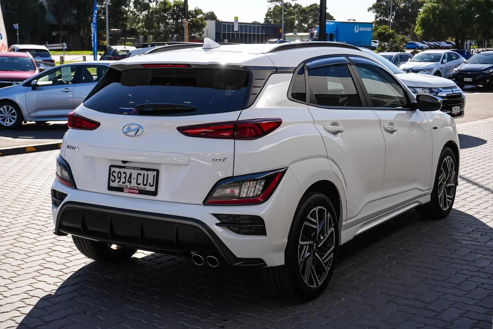 2023 Hyundai Kona Gallery Image 3