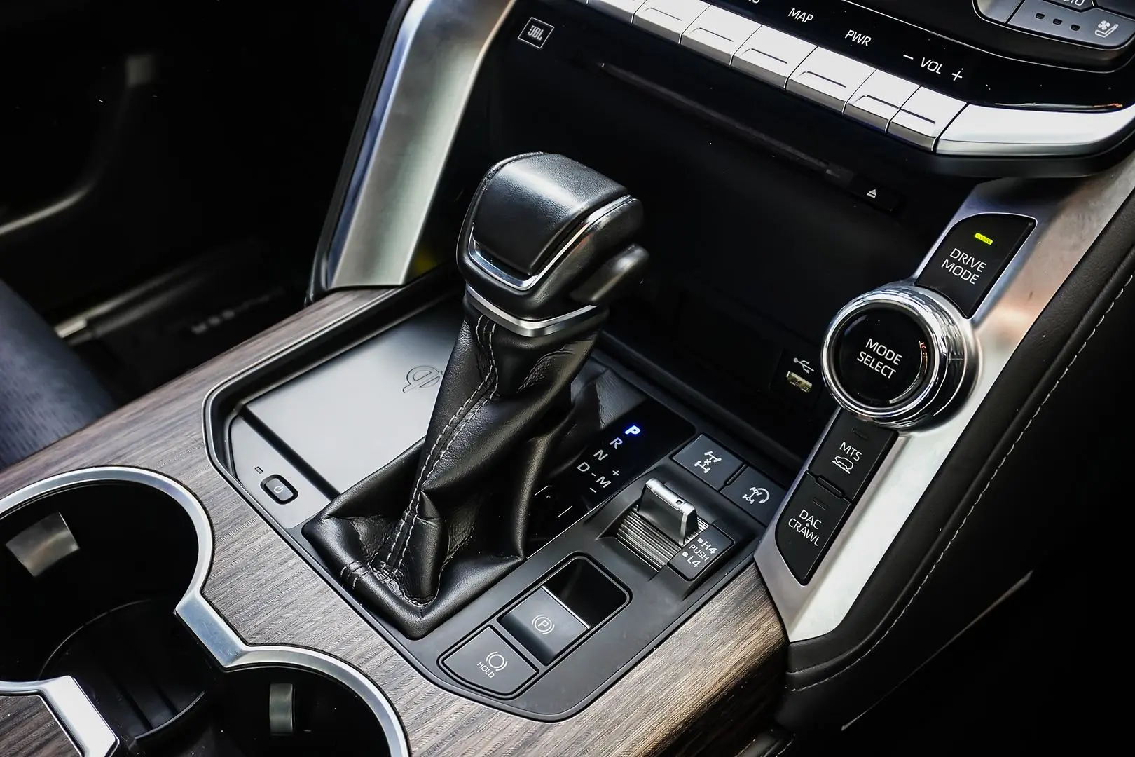 2022 Toyota Landcruiser Gallery Image 21