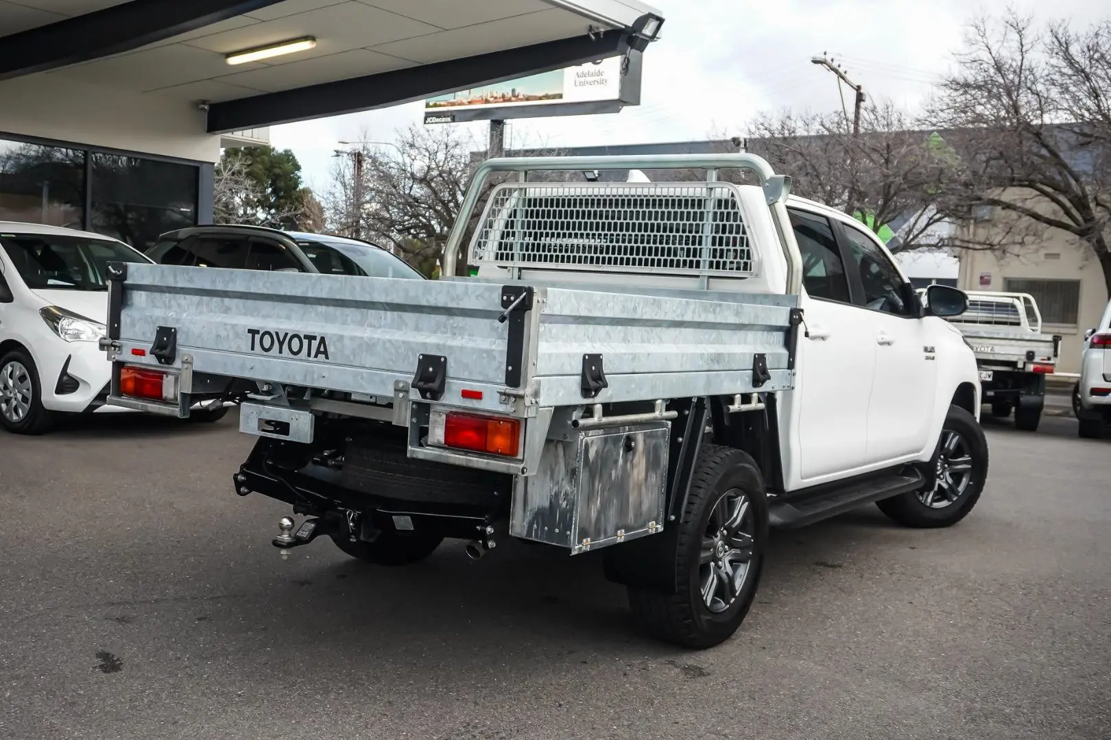 2023 Toyota Hilux Gallery Image 3