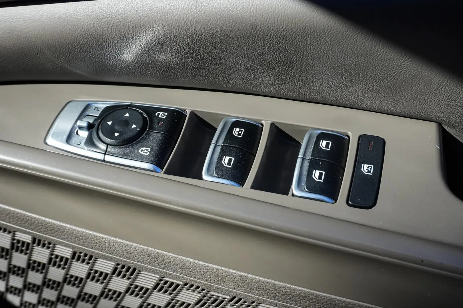 2024 Kia Carnival Gallery Image 16