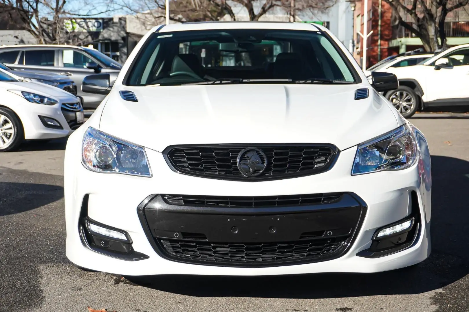 2017 Holden Commodore Gallery Image 4