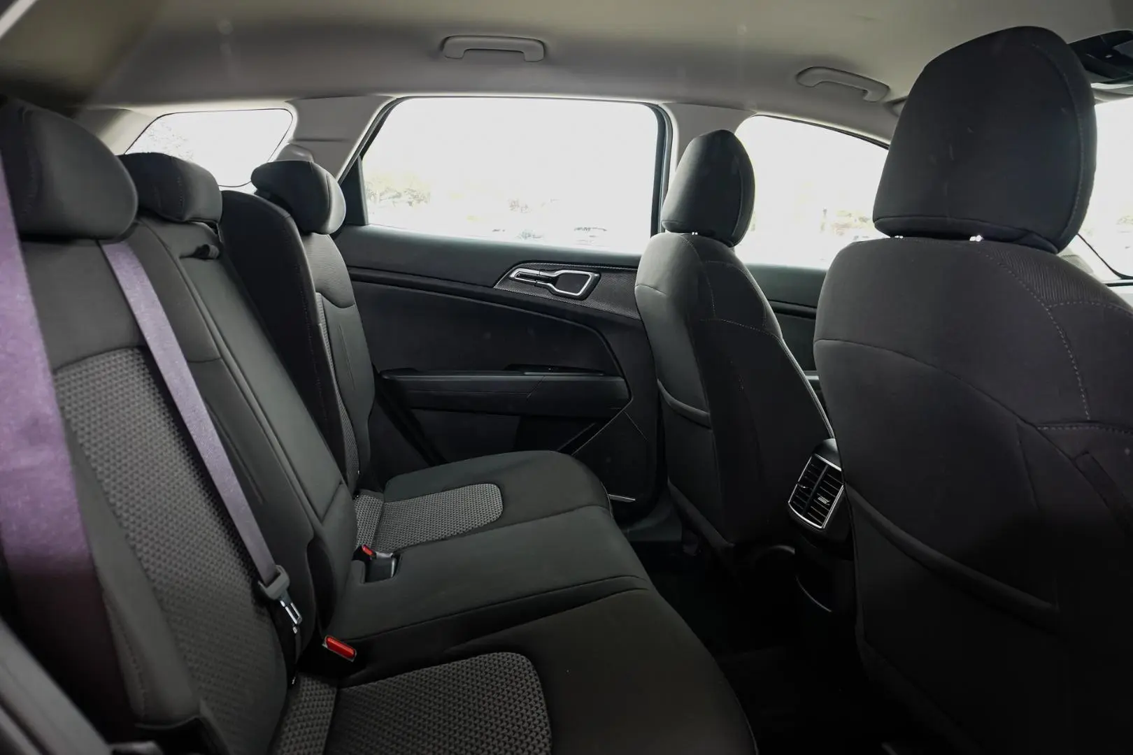 2024 Kia Sportage Gallery Image 8