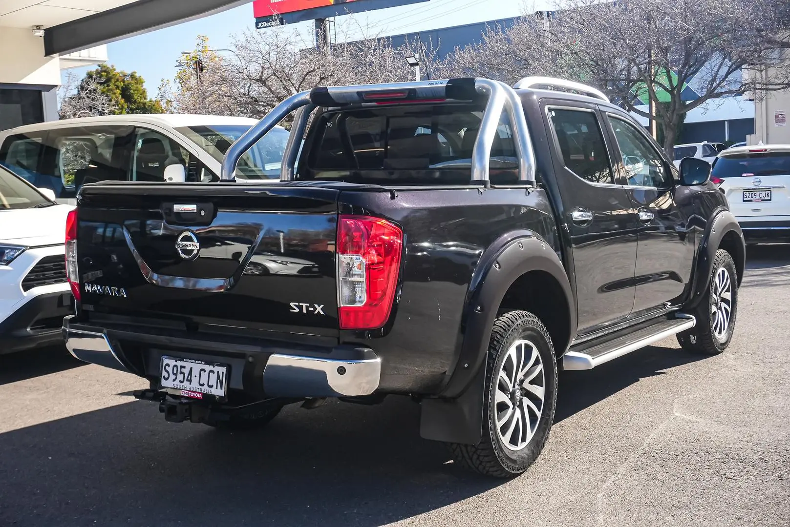 2019 Nissan Navara Gallery Image 3