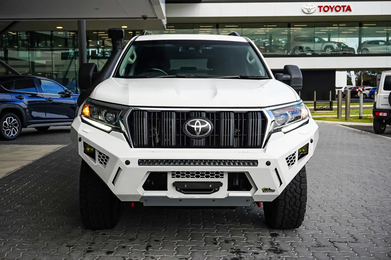 2019 Toyota Landcruiser Prado Gallery Image 5