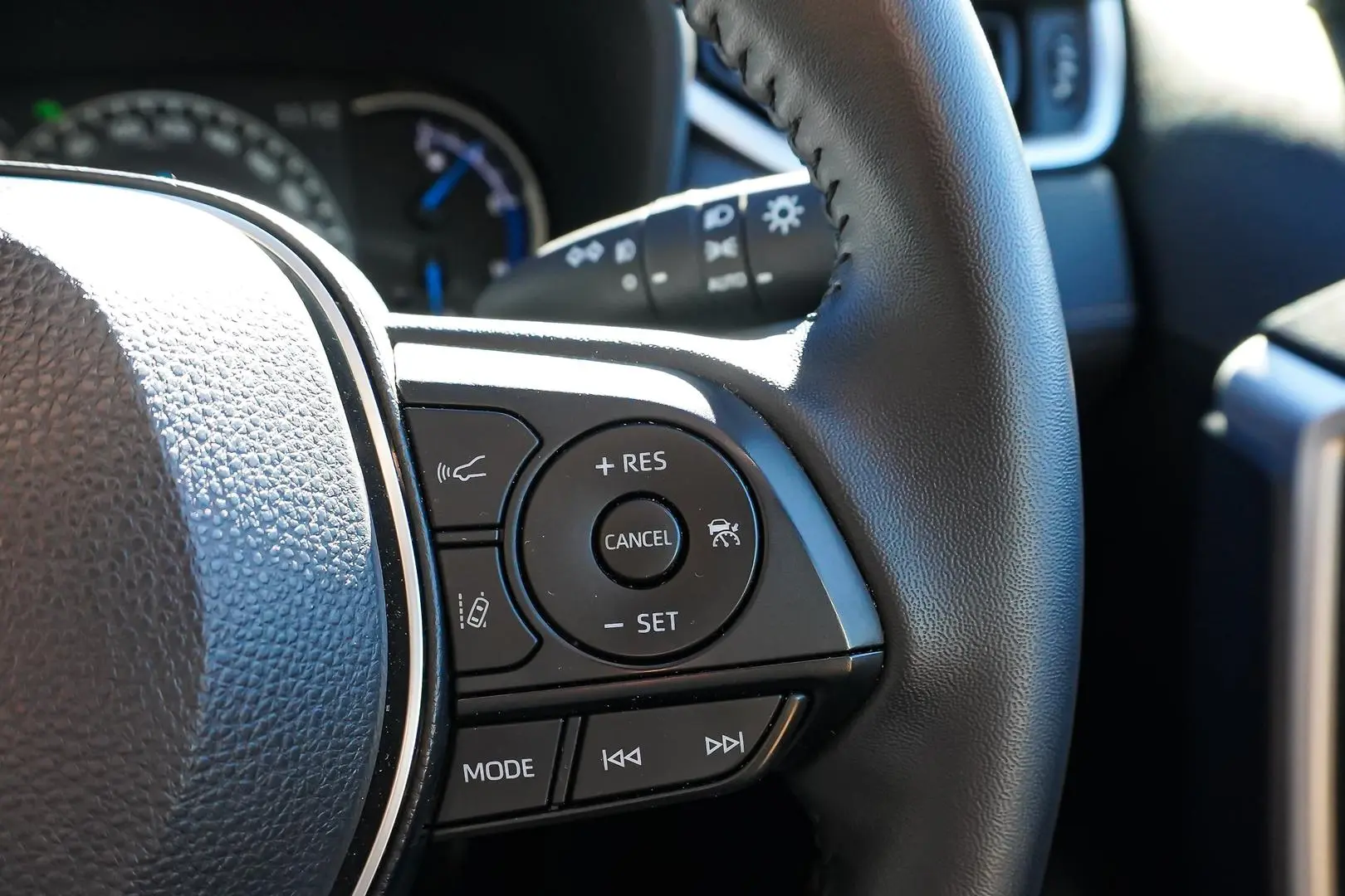 2025 Toyota RAV4 Gallery Image 20