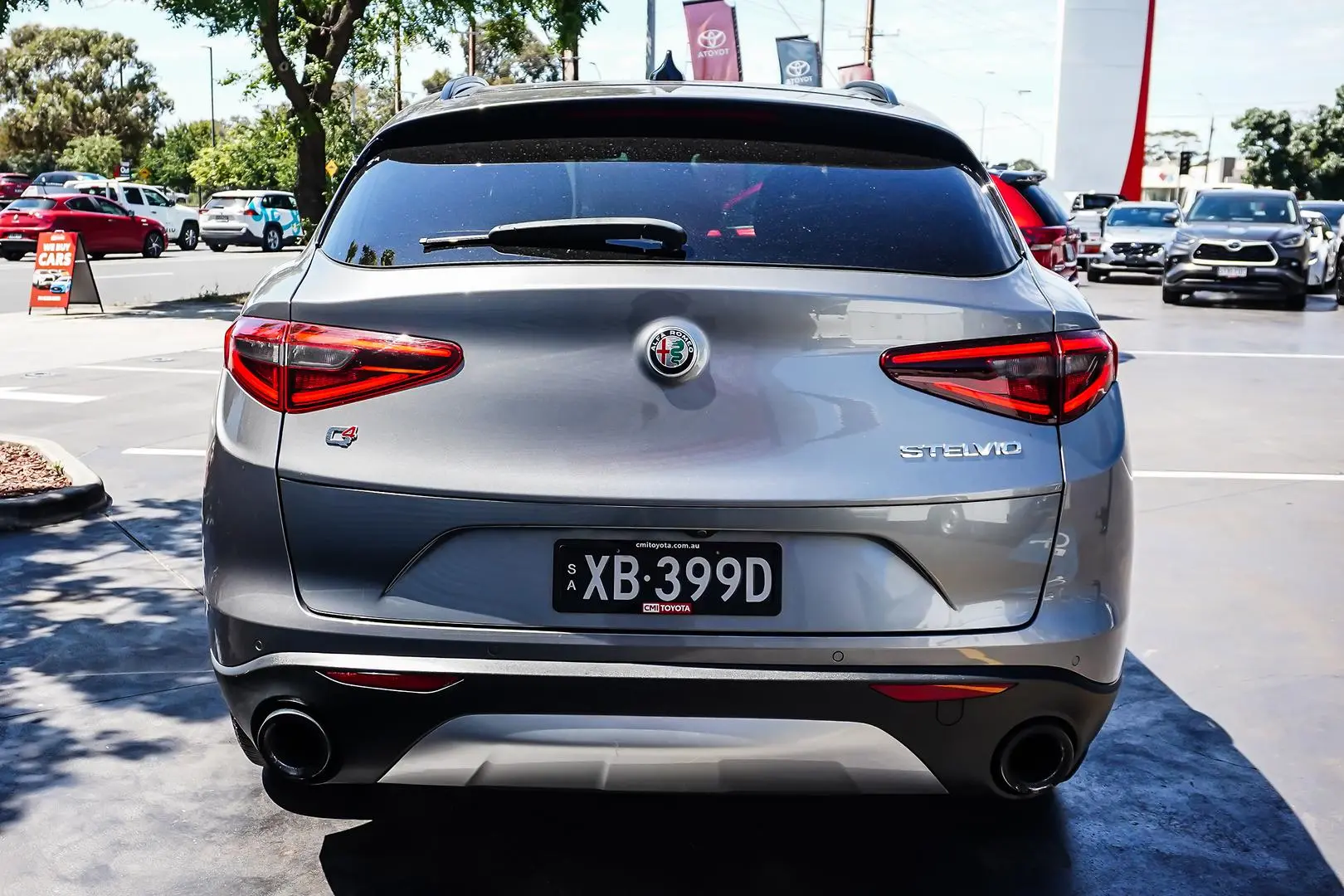 2018 Alfa Romeo Stelvio Gallery Image 6