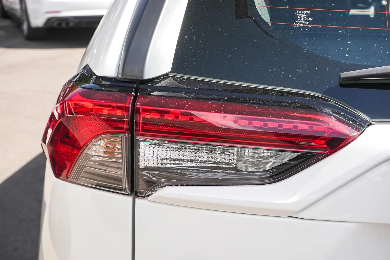 2022 Toyota RAV4 Gallery Image 8