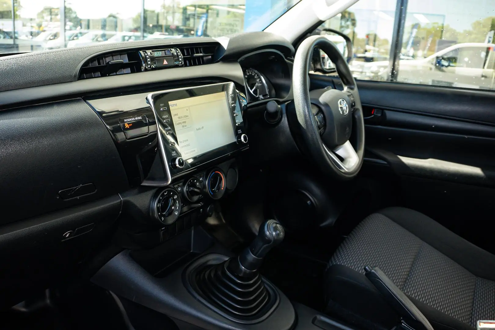 2021 Toyota Hilux Gallery Image 8