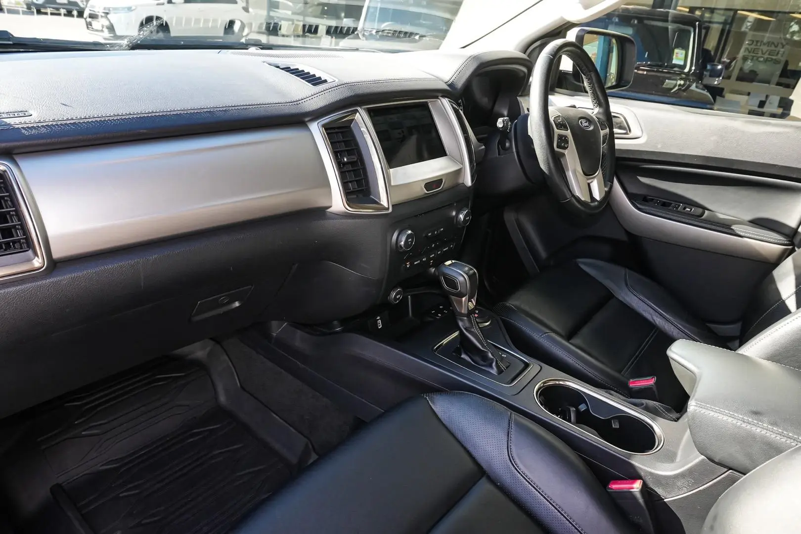 2019 Ford Everest Gallery Image 10