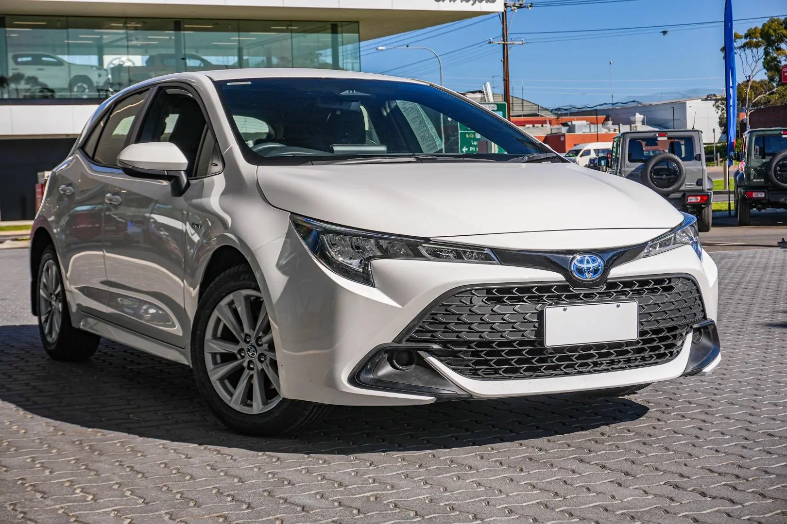 2025 Toyota Corolla Gallery Image 2