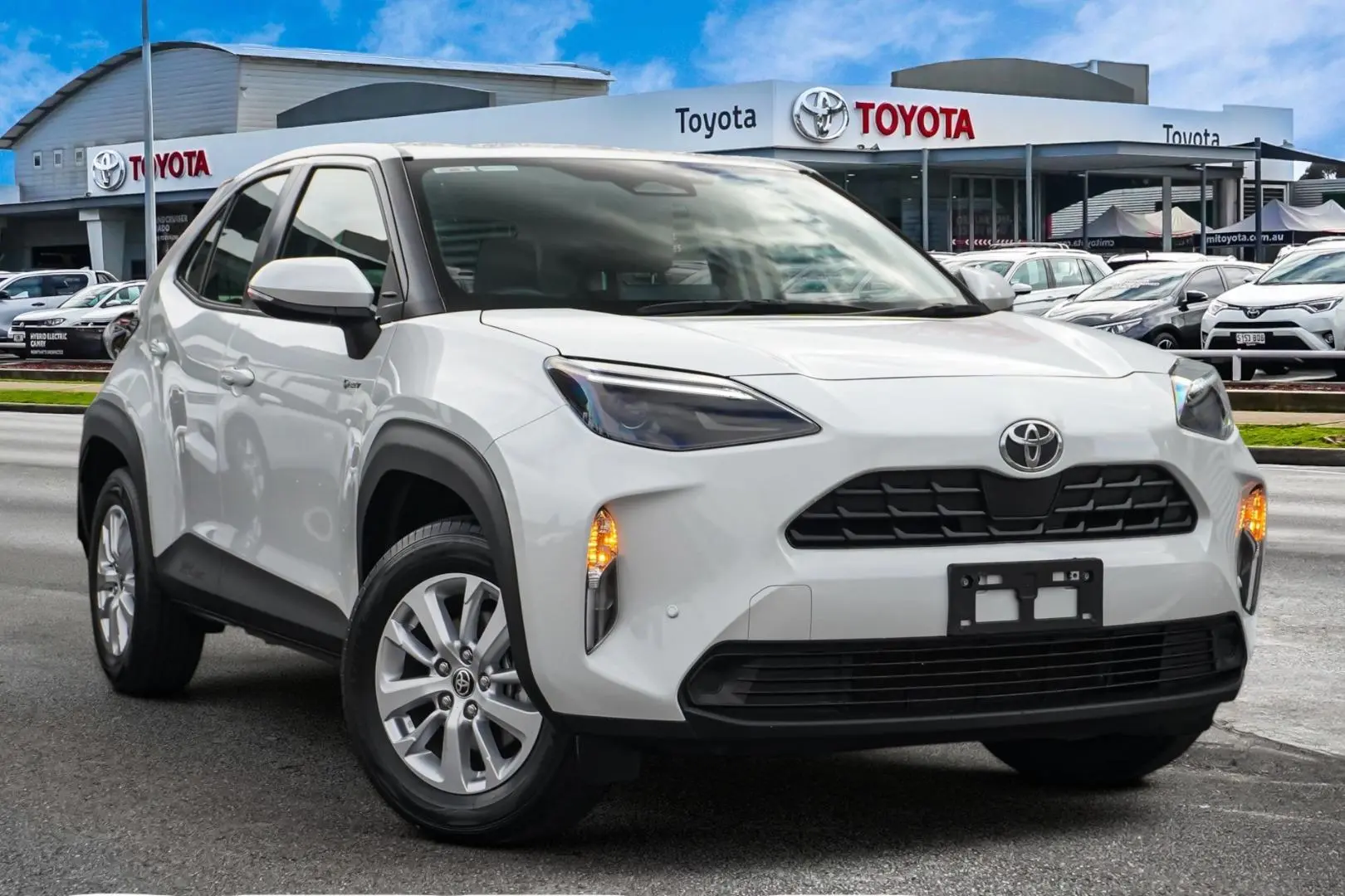 2024 Toyota Yaris Cross Gallery Image 1