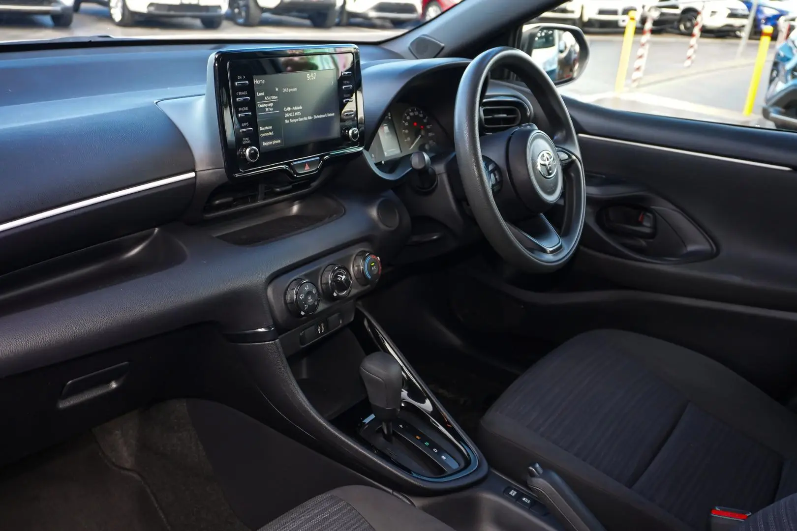 2022 Toyota Yaris Gallery Image 10