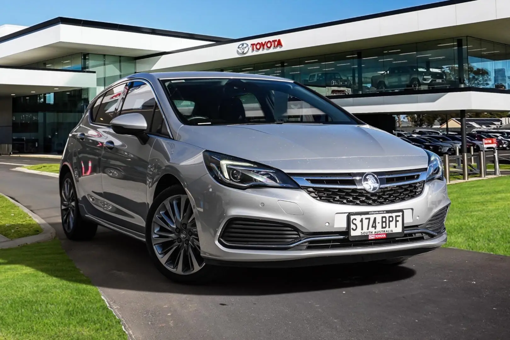 2017 Holden Astra Image