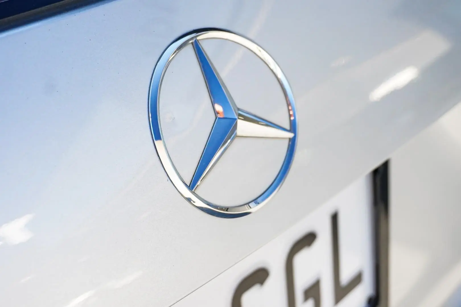 2020 Mercedes-Benz GLA-Class Gallery Image 15