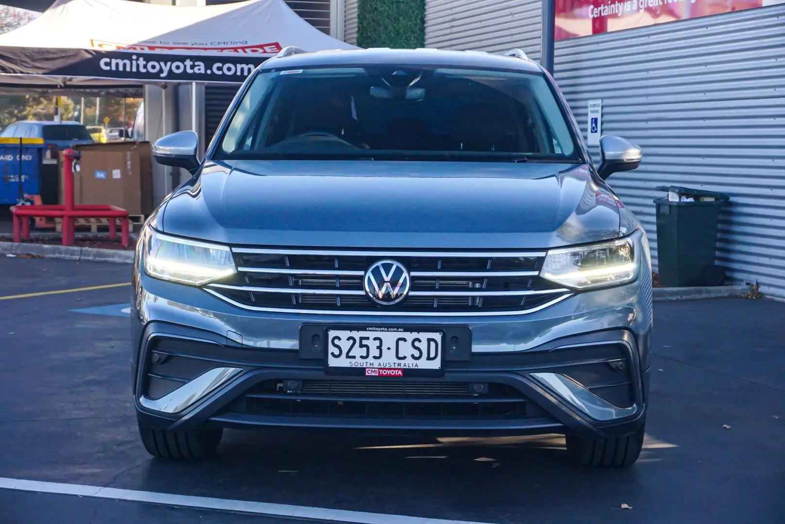 2022 Volkswagen Tiguan Gallery Image 4