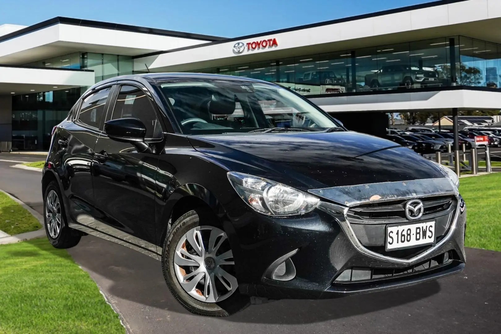 2018 Mazda 2 Gallery Image 1