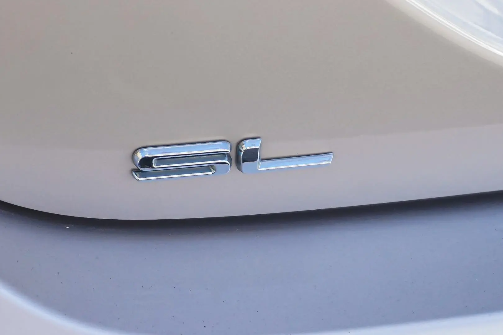 2018 Toyota Camry Gallery Image 16