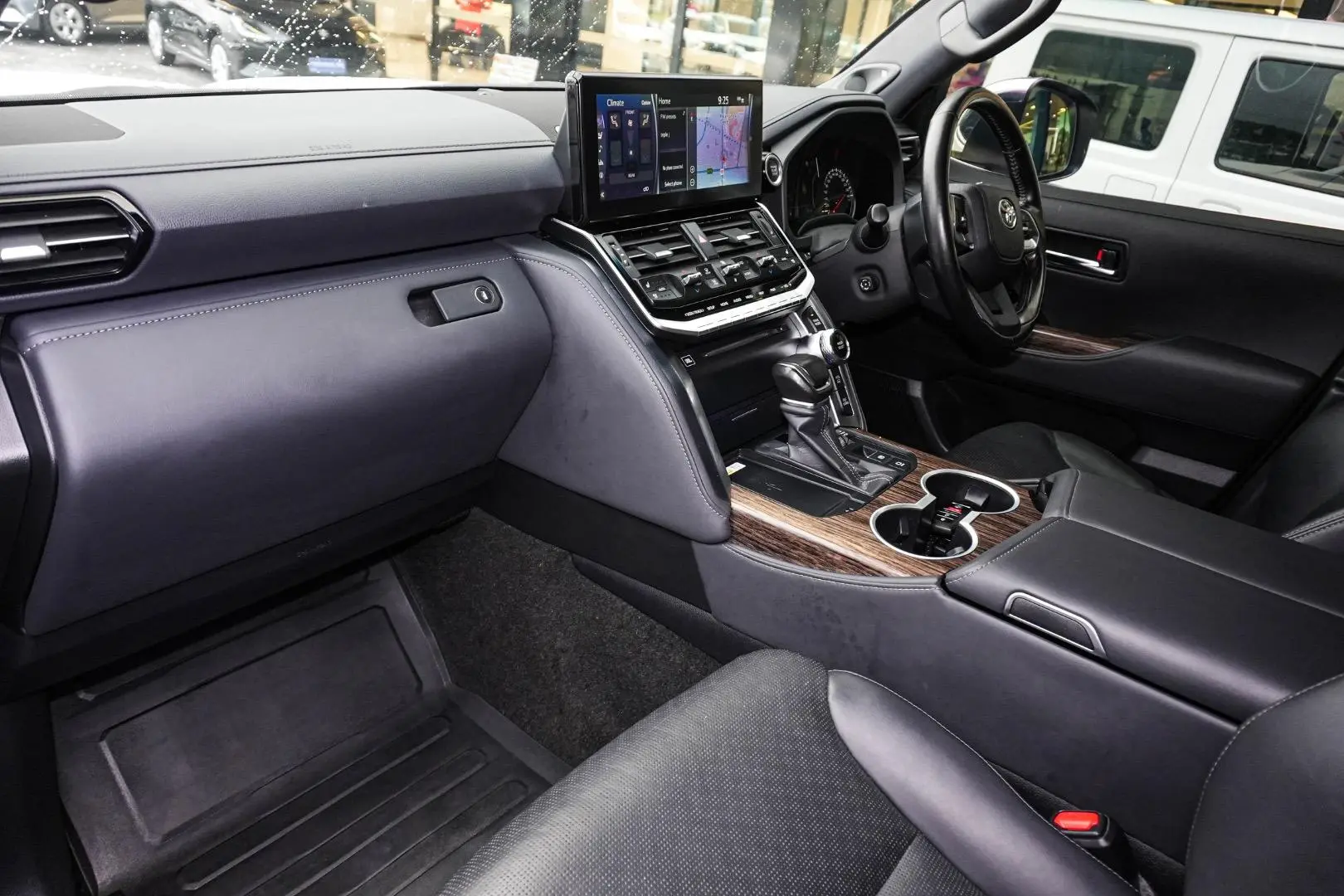 2023 Toyota Landcruiser Gallery Image 10
