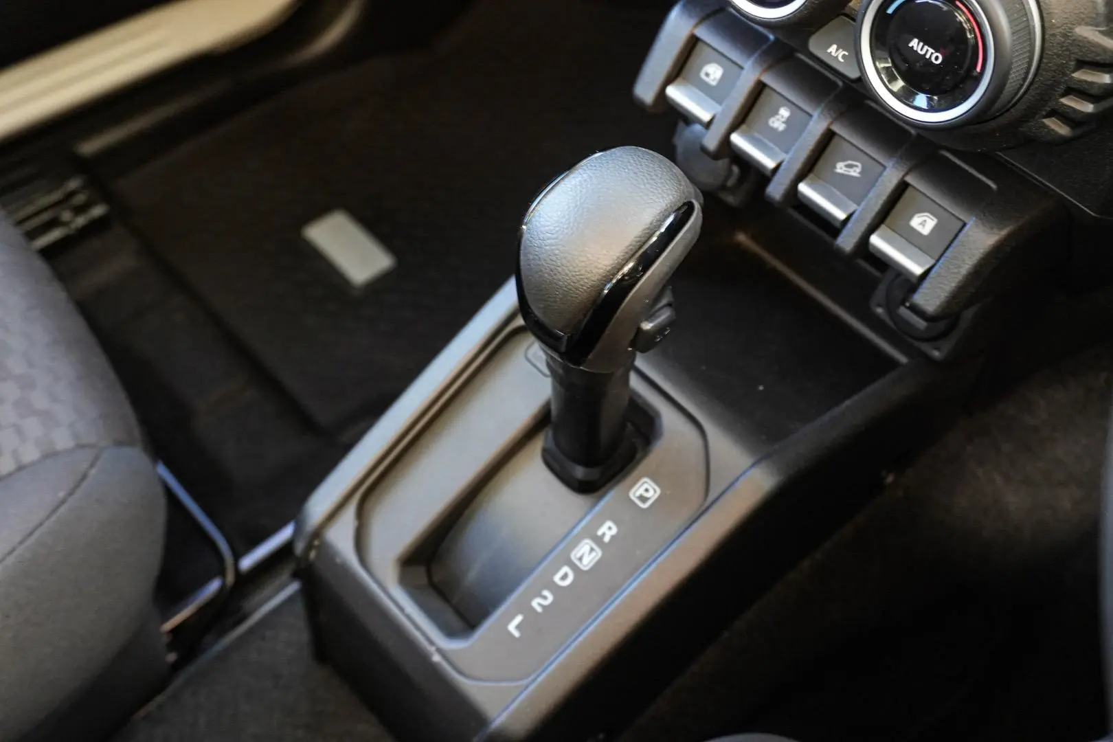 2024 Suzuki Jimny Gallery Image 19