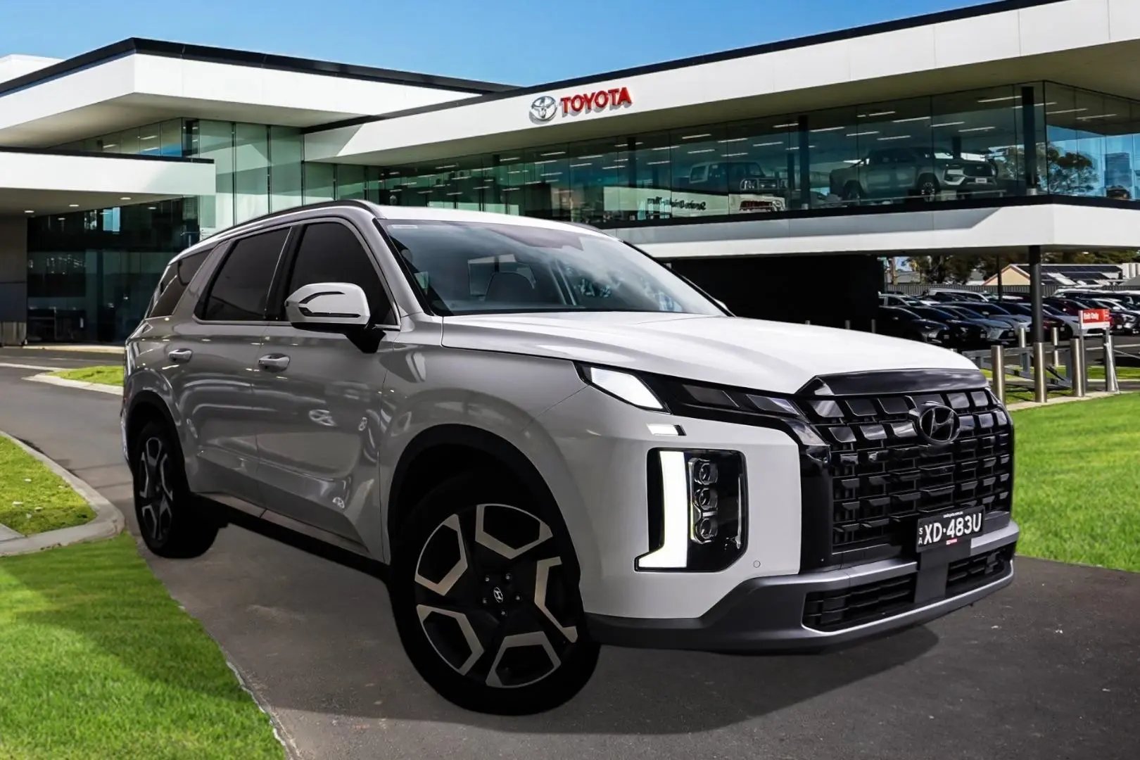 2024 Hyundai Palisade Gallery Image 1