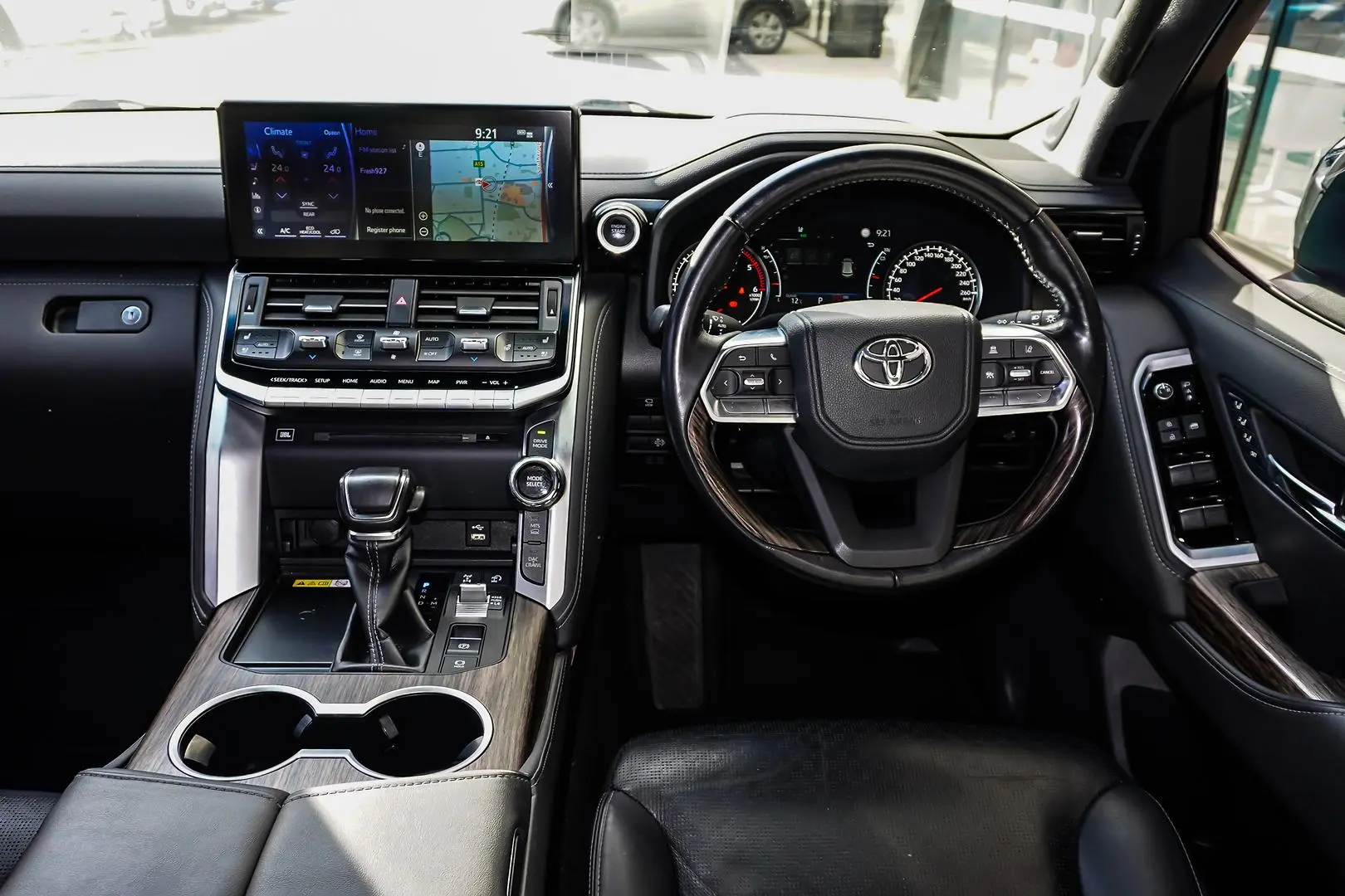 2022 Toyota Landcruiser Gallery Image 10