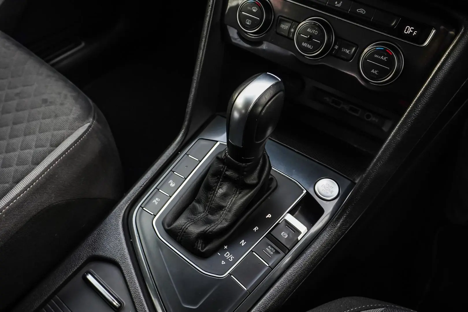 2019 Volkswagen Tiguan Gallery Image 18