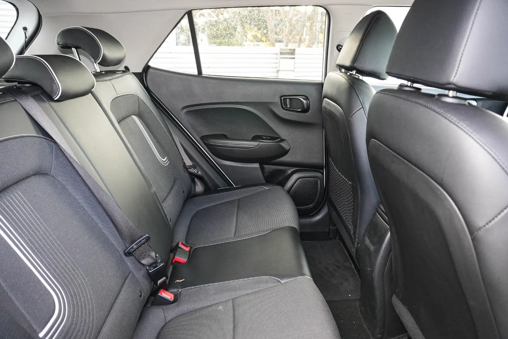 2022 Hyundai Venue Gallery Image 9