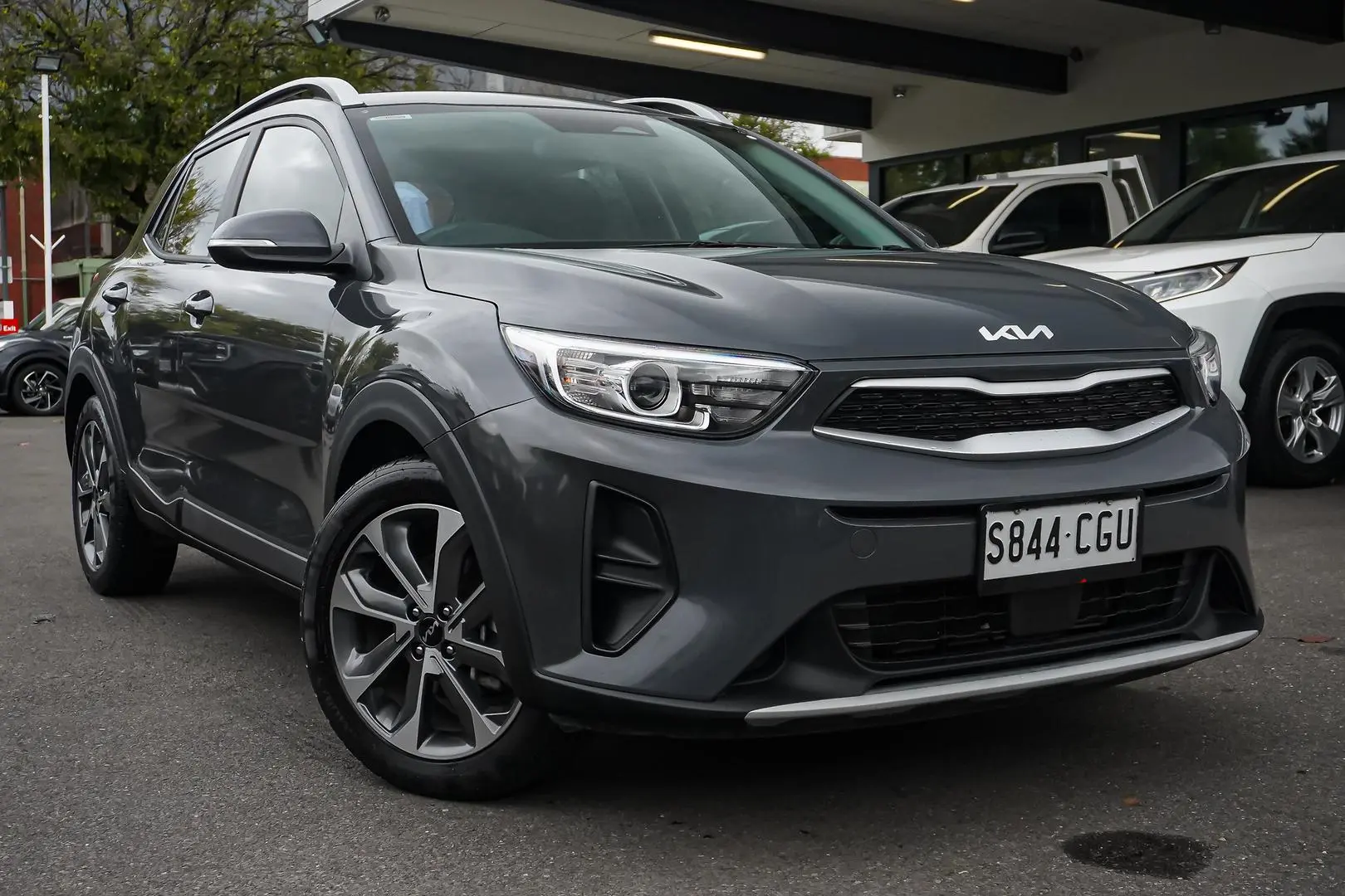 2021 Kia Stonic Gallery Image 2