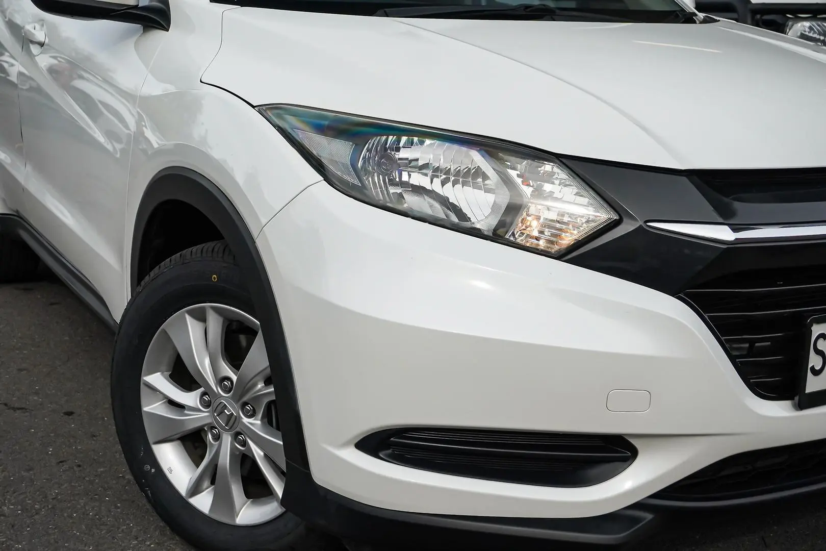 2017 Honda HR-V Gallery Image 11