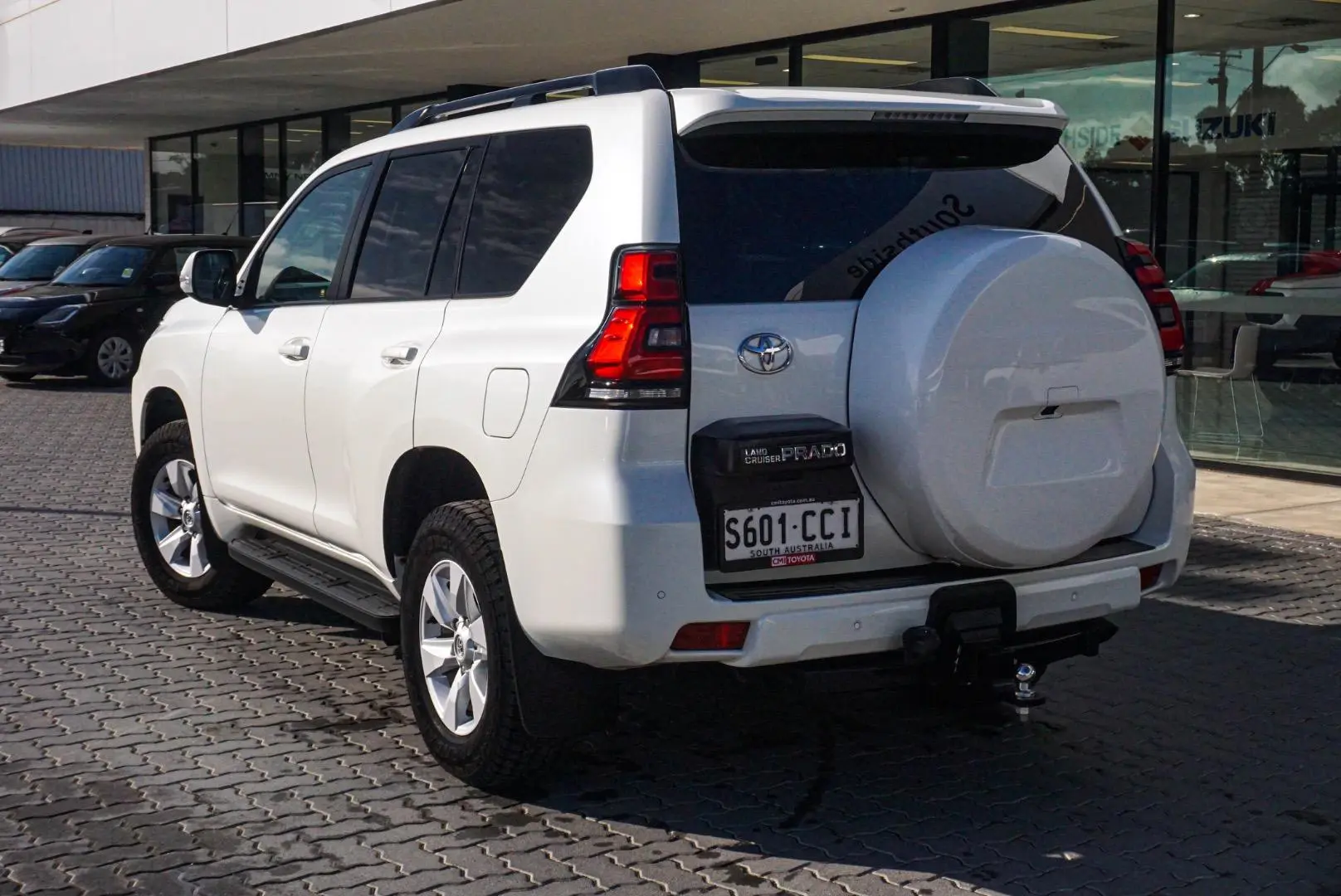 2019 Toyota Landcruiser Prado Gallery Image 3