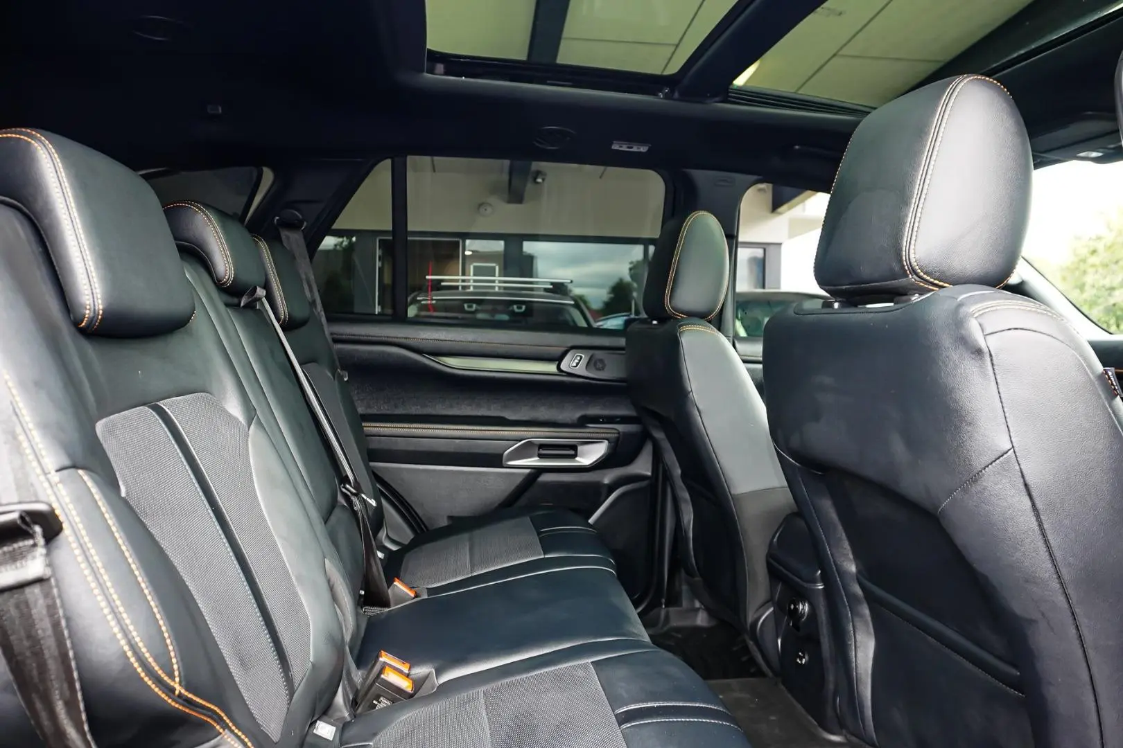 2023 Ford Everest Gallery Image 8