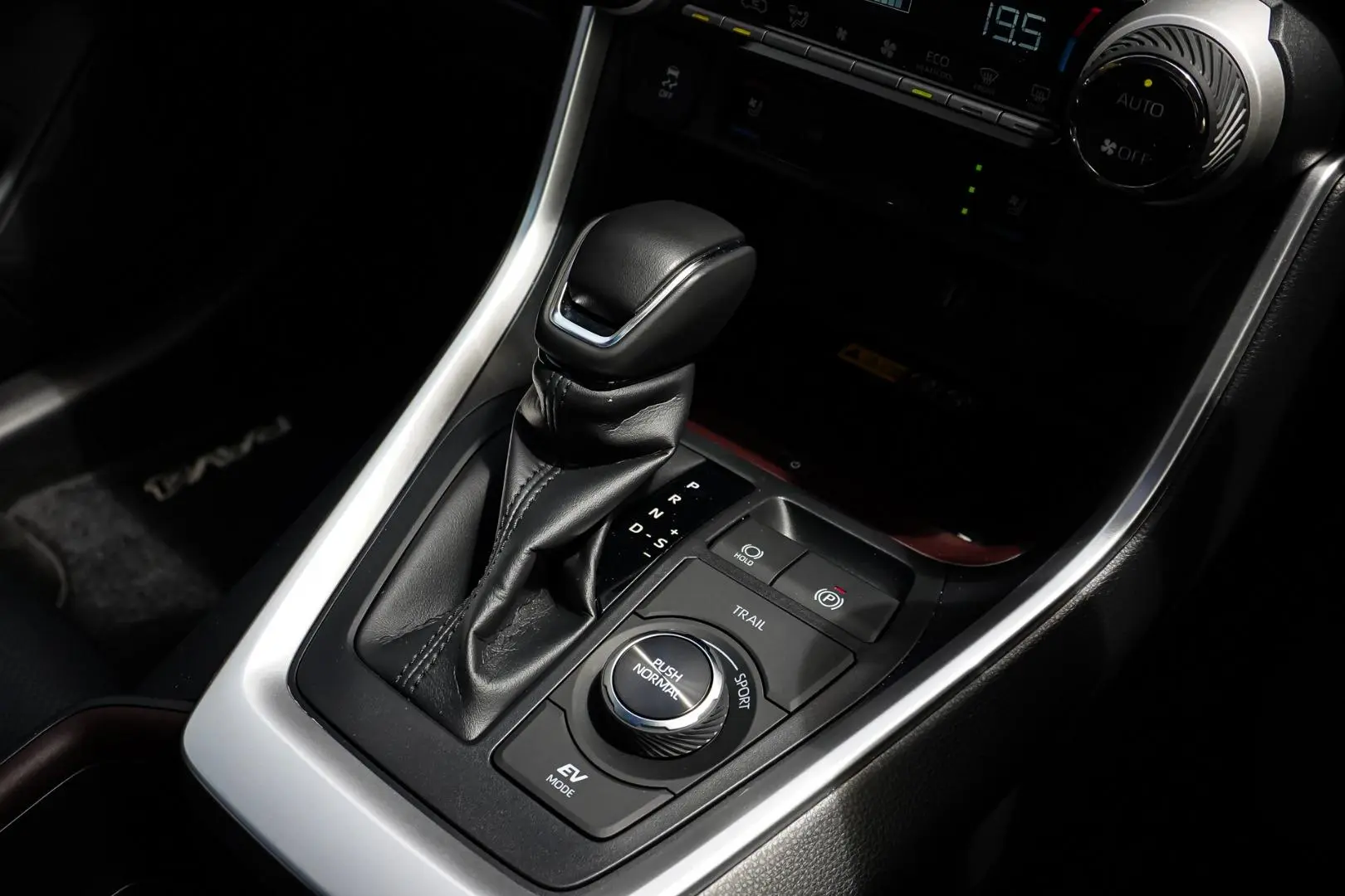 2024 Toyota RAV4 Gallery Image 19