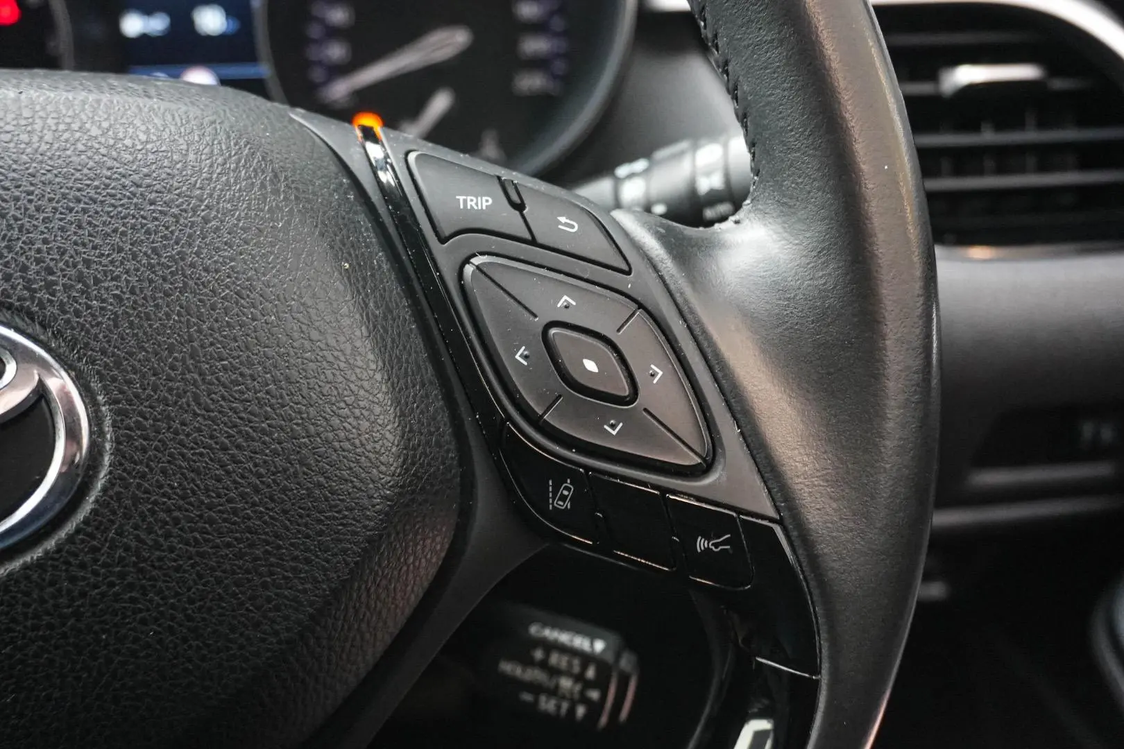 2021 Toyota C-HR Gallery Image 21