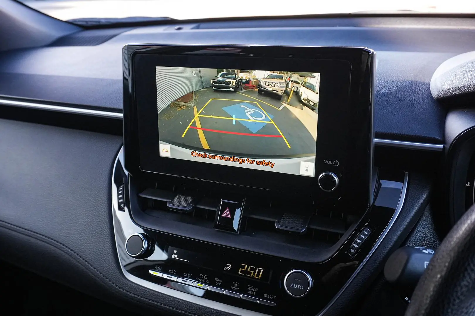 2024 Toyota Corolla Cross Gallery Image 22
