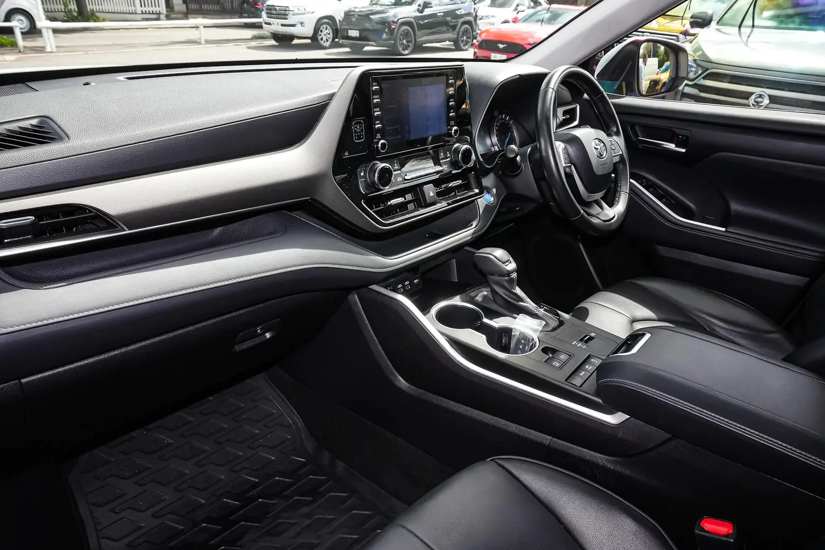 2022 Toyota Kluger Gallery Image 9