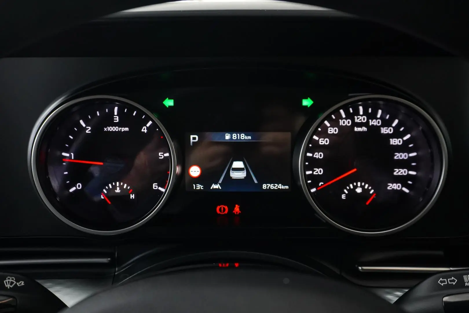 2022 Kia Carnival Gallery Image 18