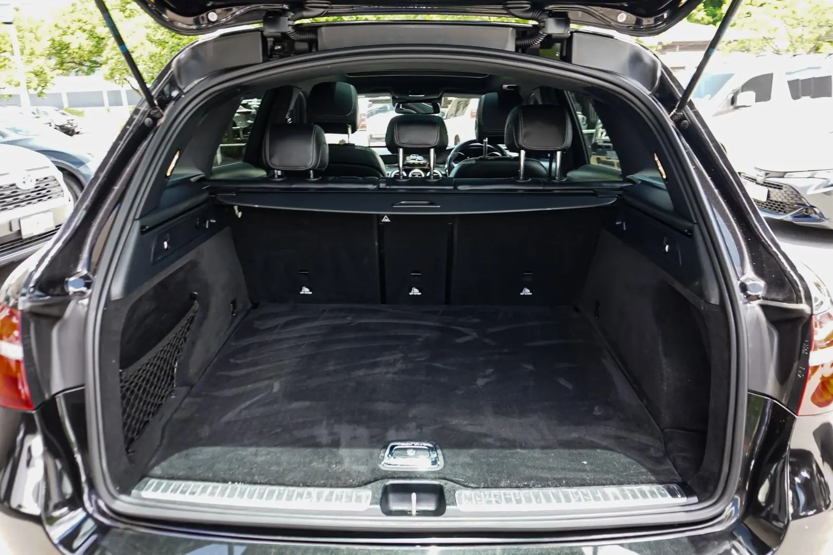 2019 Mercedes-Benz GLC-Class Gallery Image 10