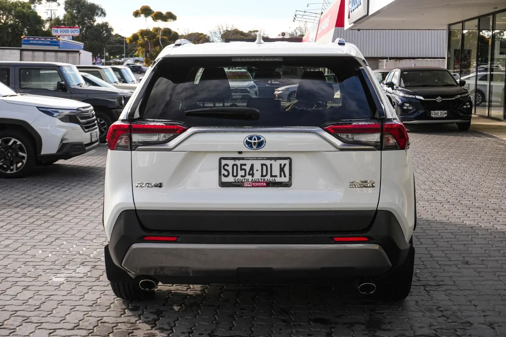 2020 Toyota RAV4 Gallery Image 6
