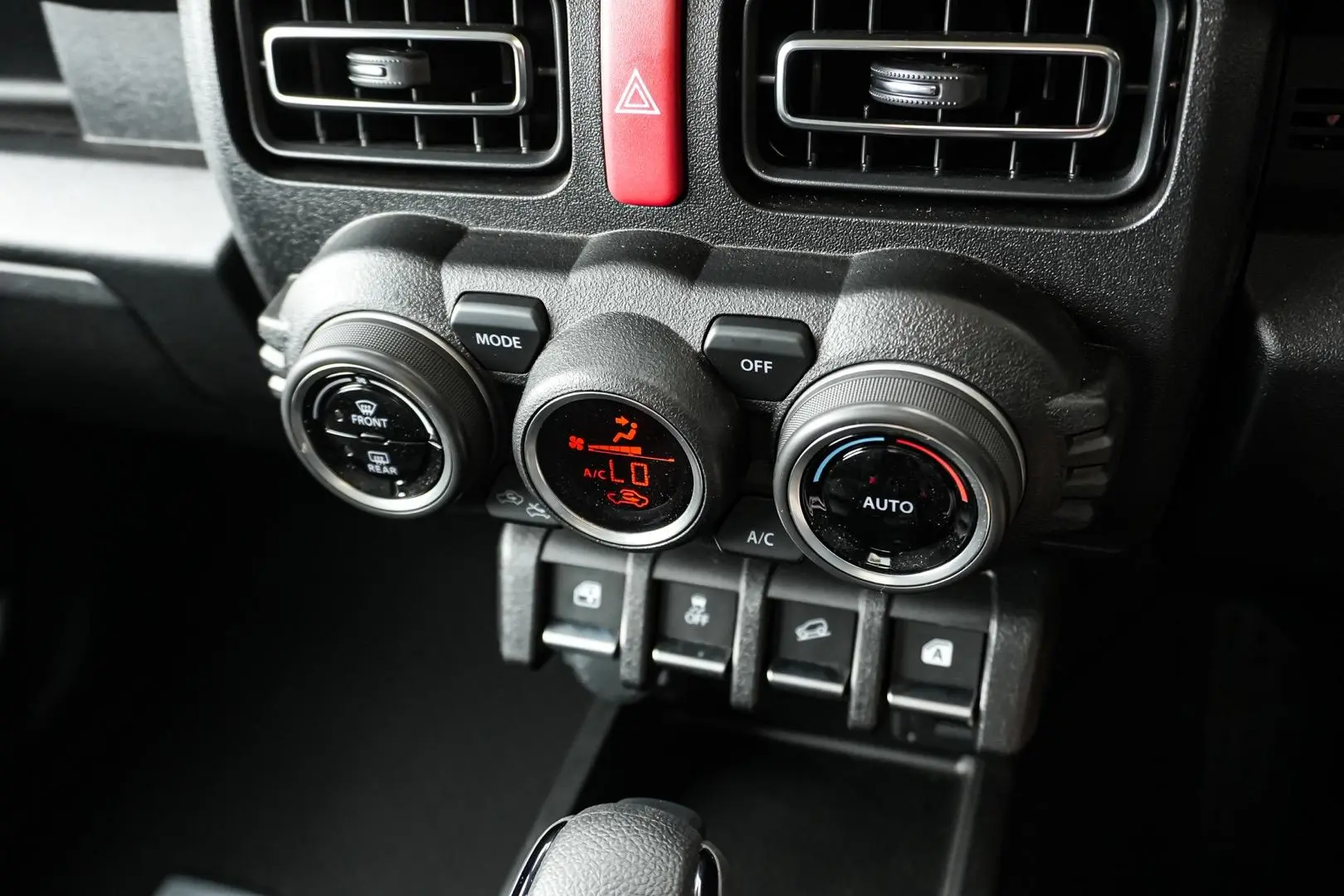 2024 Suzuki Jimny Gallery Image 21