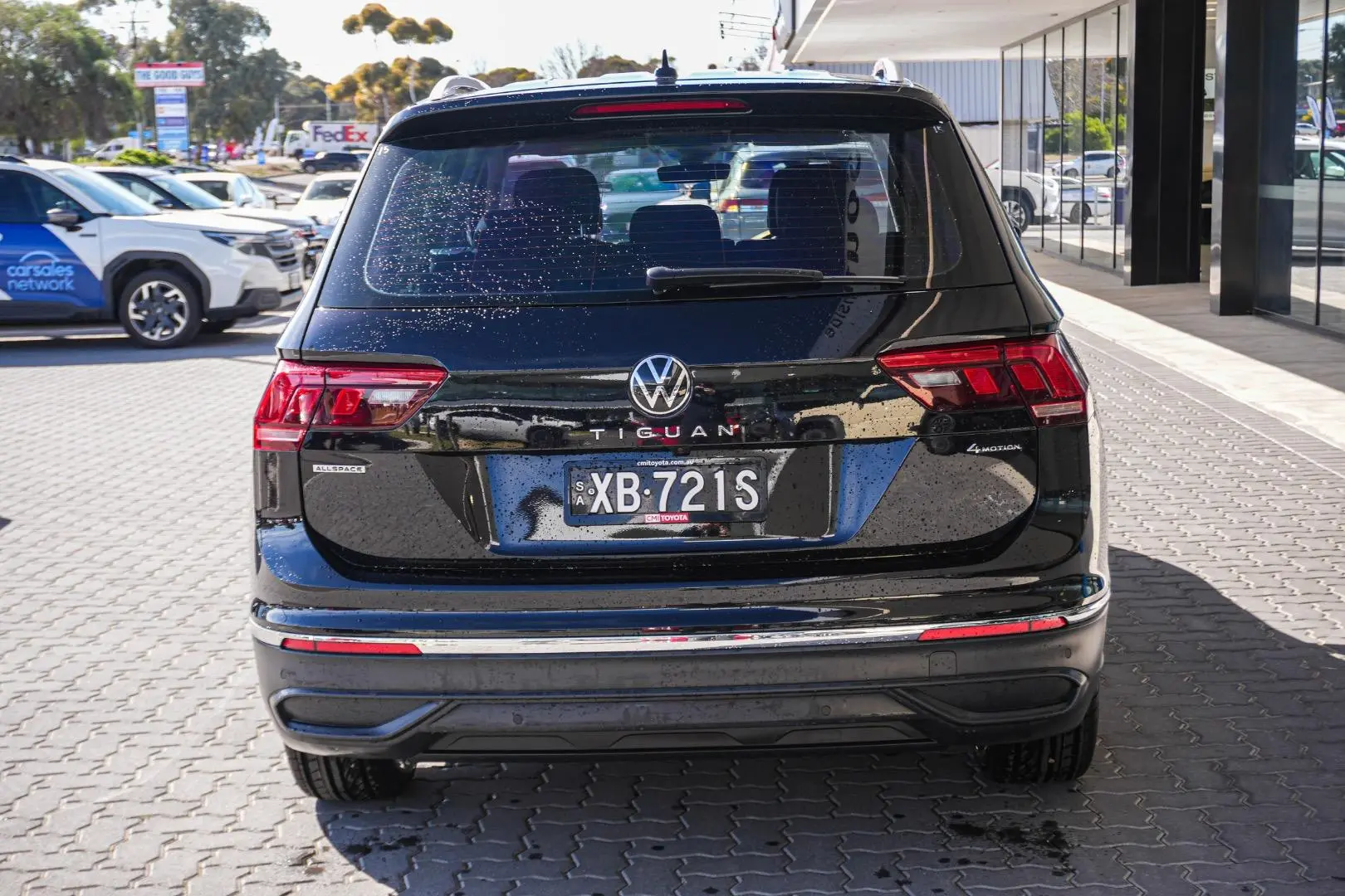 2022 Volkswagen Tiguan Gallery Image 6