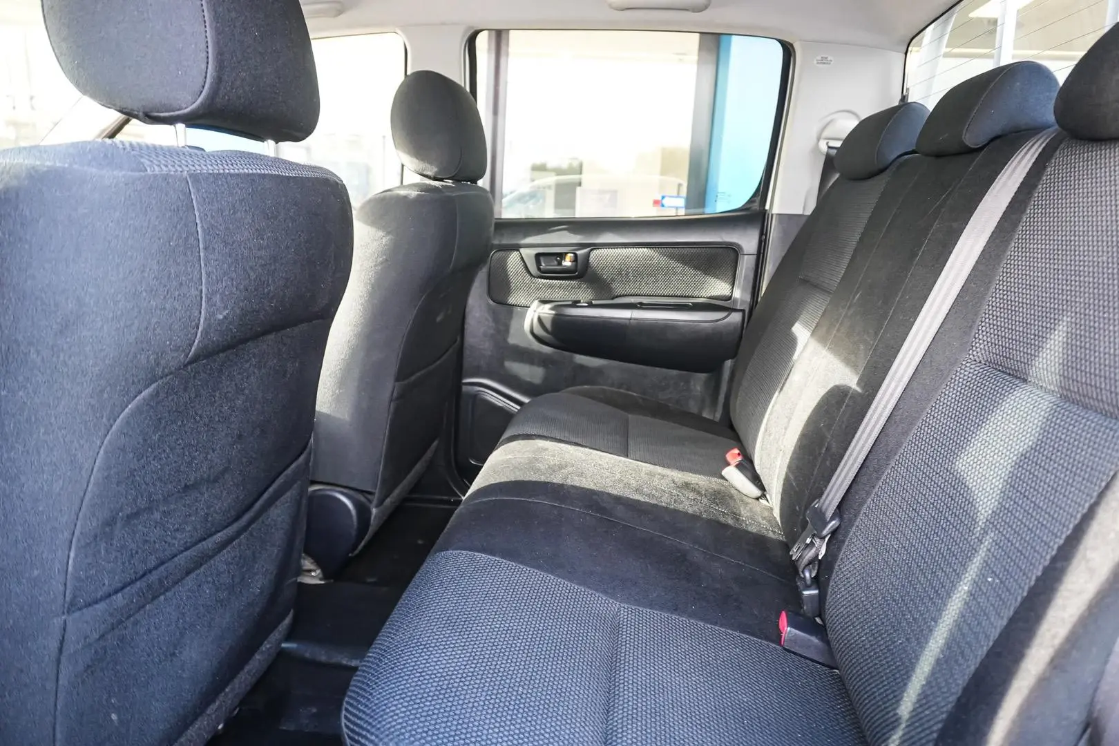 2014 Toyota Hilux Gallery Image 8