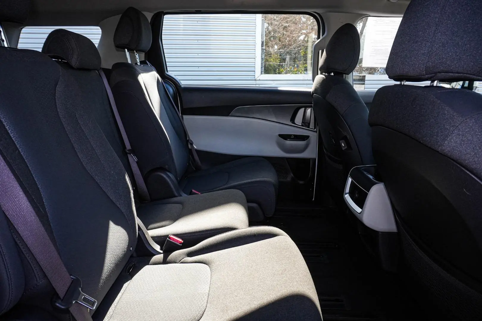 2022 Kia Carnival Gallery Image 9