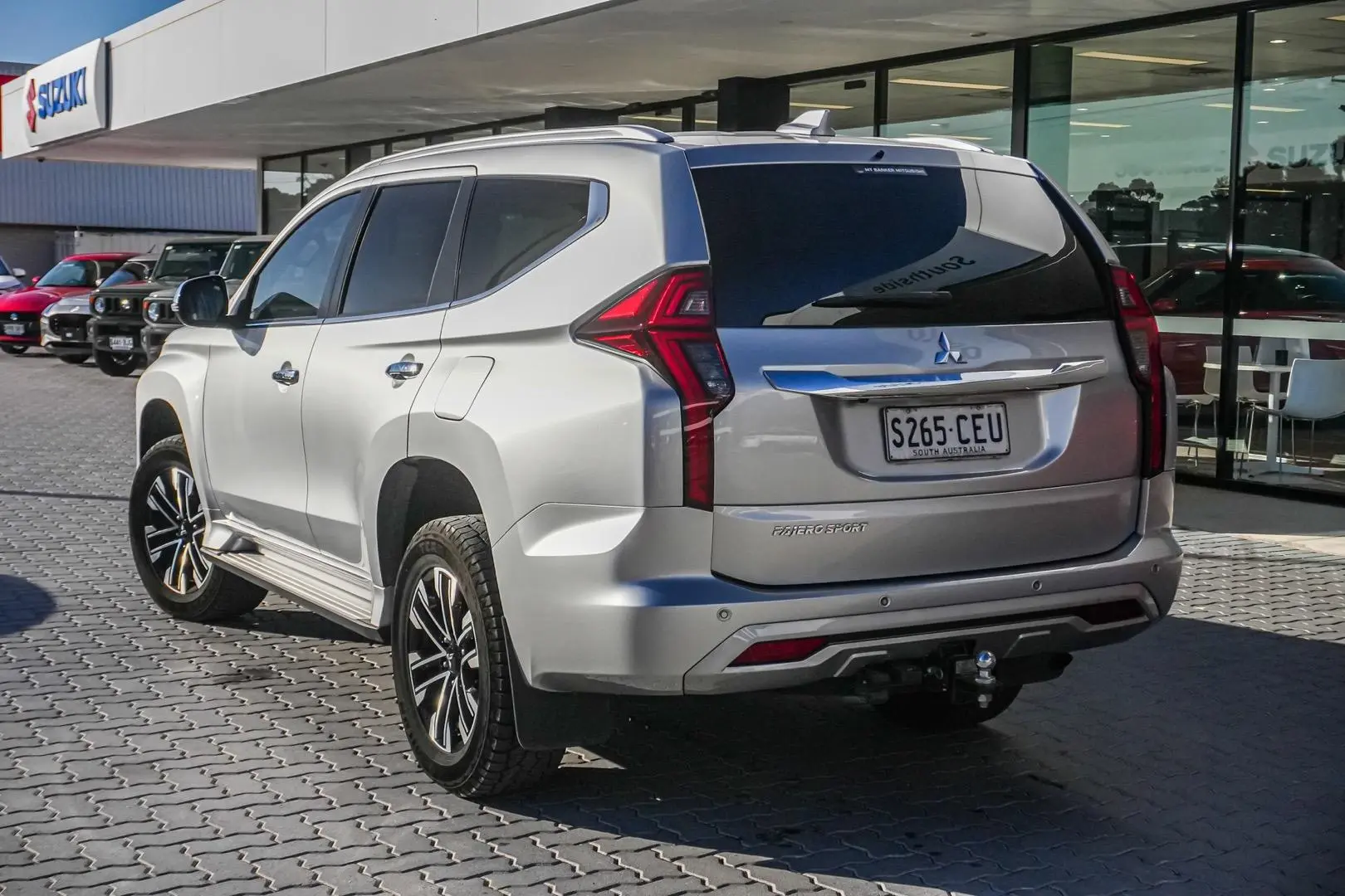 2020 Mitsubishi Pajero Sport Gallery Image 3