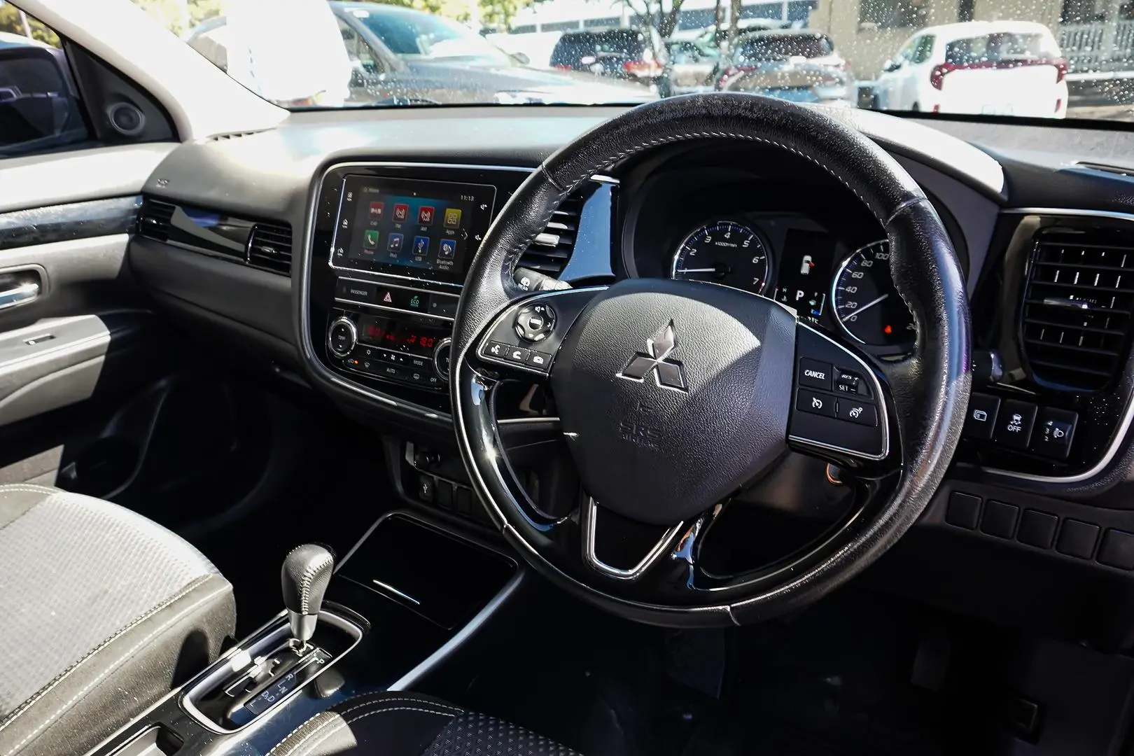 2019 Mitsubishi Outlander Gallery Image 5