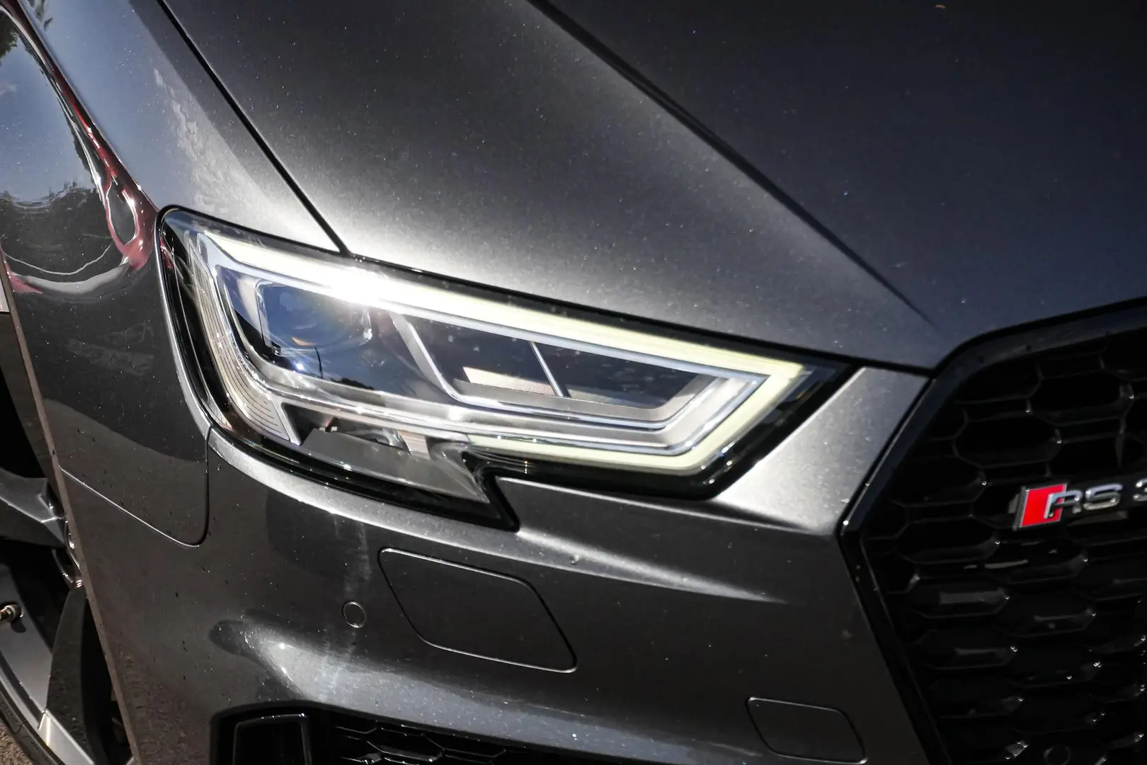 2018 Audi RS3 Gallery Image 7