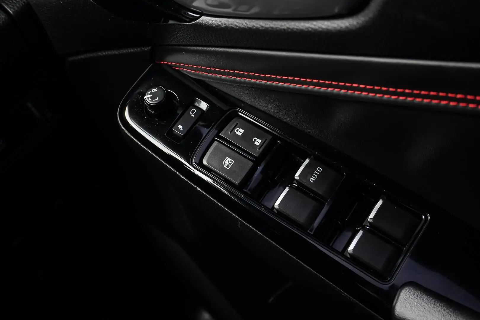2022 Isuzu D-MAX Gallery Image 23